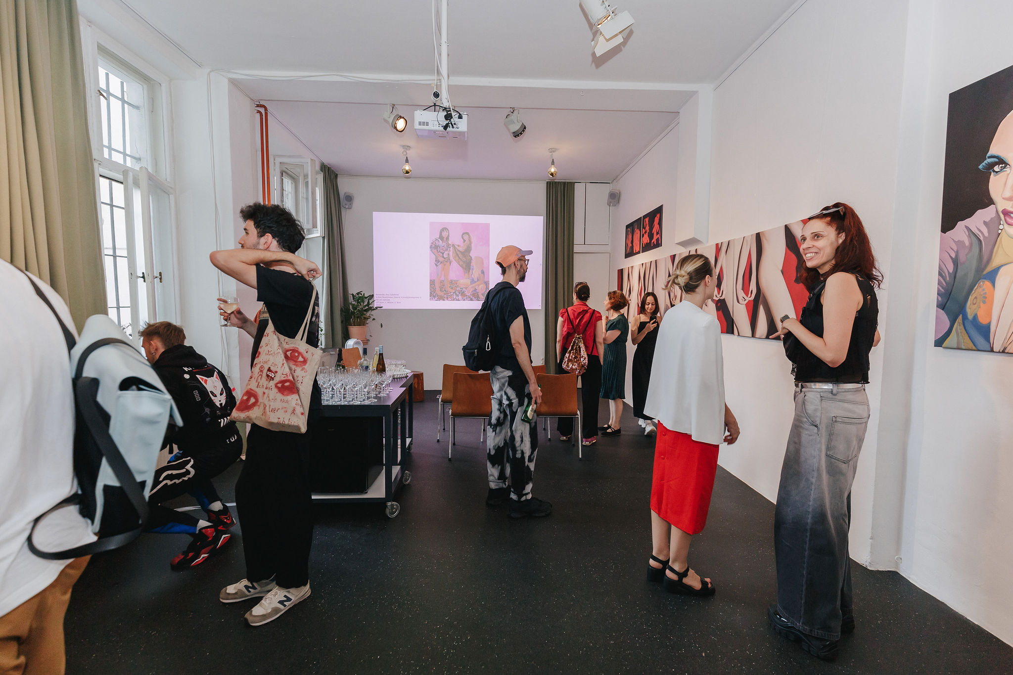 Vernissage Moments: ArousArt’s First Exhibition in Berlin